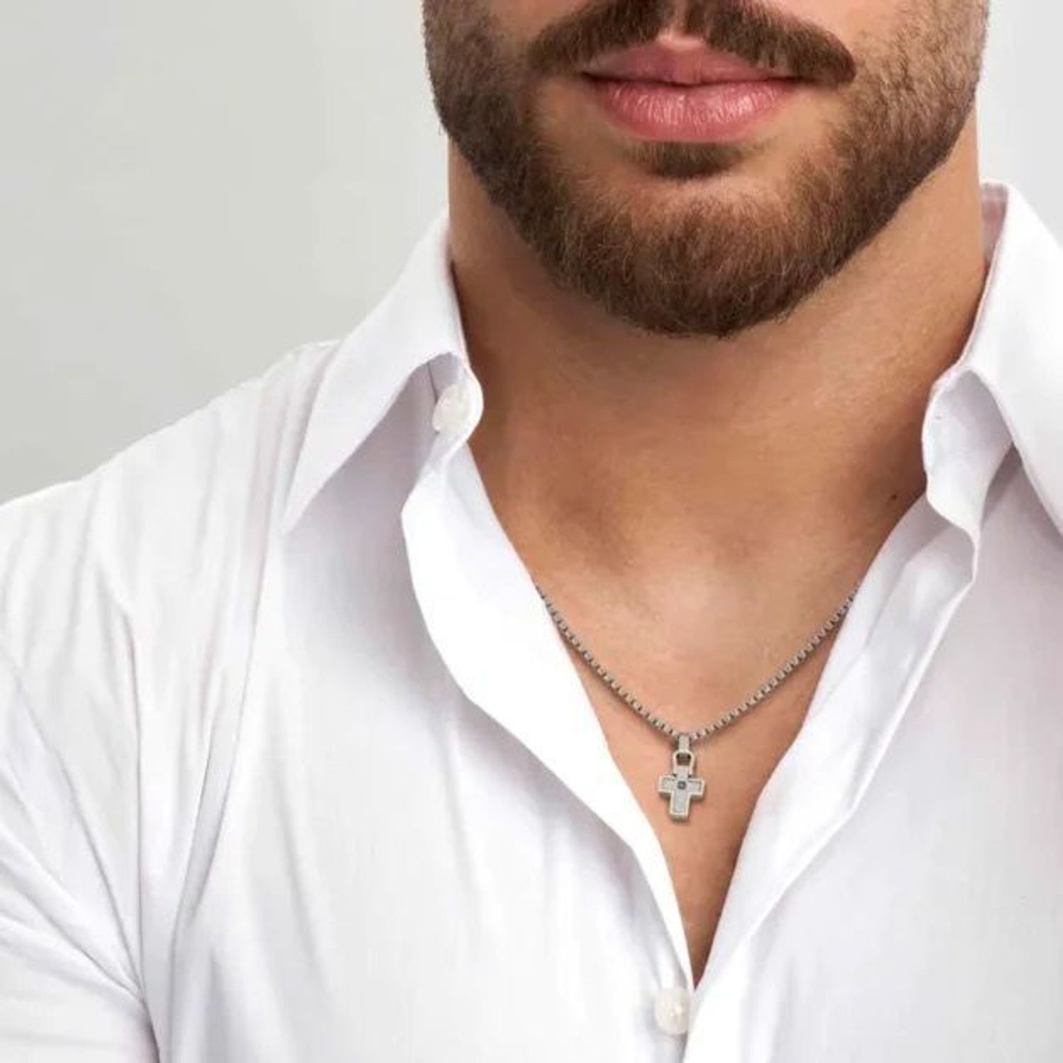 Naszyjnik stalowy męski Nomination Italy Manvision z krzyżem i czarną cyrkonią 133005 007.png